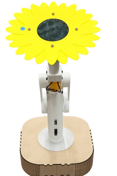 Fichier:Tracker solaire 2026.jpg